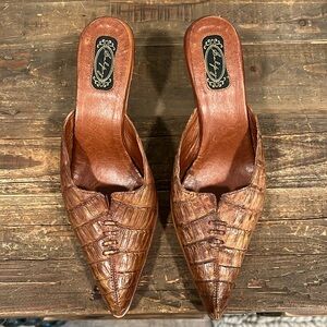 Salpy Brown Mule Size 5